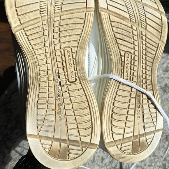 New balance abzorb 577 ww577wt made in USA size 9 white sneakers laced low top - Picture 8 of 9